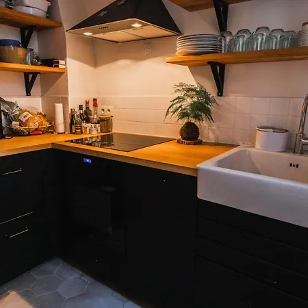 Splendid Design And Bright Apt