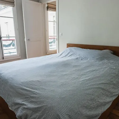 Splendid Design And Bright Apt Apartment Paris